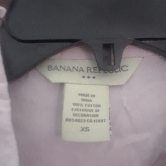 Banana Republic women's blouse/top. - Picture 2 of 4